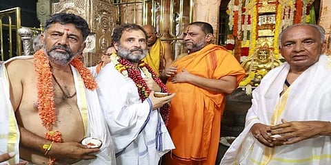 ರಾಘವೇಂದ್ರ ಸ್ವಾಮಿ ದರ್ಶನ ಪಡೆದ ರಾಹುಲ್ ಗಾಂಧಿ