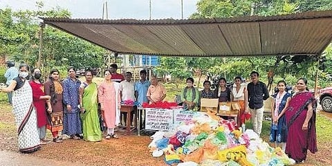 ಉತ್ತರ ಕನ್ನಡದಲ್ಲಿ ಪ್ಲಾಸ್ಟಿಕ್ ವಿರುದ್ಧ ಅಭಿಯಾನ ಮೂಡಿಸುತ್ತಿರುವ ಮಹಿಳೆಯರು
