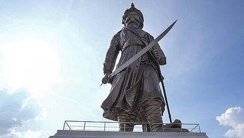 ಕೆಂಪೇಗೌಡ ಪ್ರತಿಮೆ.