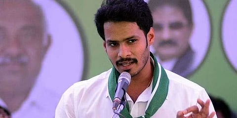 ನಿಖಿಲ್ ಕುಮಾರಸ್ವಾಮಿ