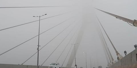 ದೆಹಲಿಯಲ್ಲಿ ಆವರಿಸಿರುವ ದಟ್ಟ ಮಂಜು