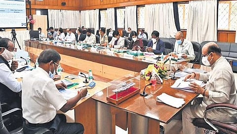 ಜಲ ಸಂಪನ್ಮೂಲಕ್ಕೆ ಸಂಬಂಧಿಸಿದಂತೆ ಸಭೆ ನಡೆಸಿದ ಮುಖ್ಯಮಂತ್ರಿ ಬಸವರಾಜ ಬೊಮ್ಮಾಯಿ