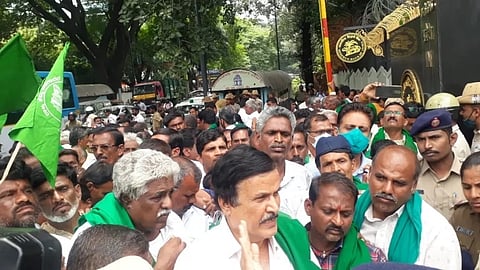 ರೈತರ ಪ್ರತಿಭಟನೆ