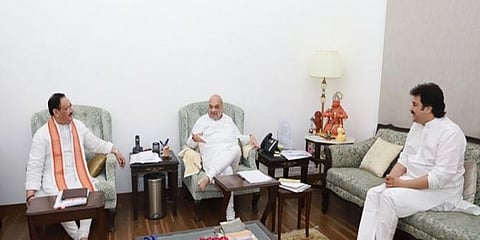 ಬಿಜೆಪಿ ನಾಯಕರೊಂದಿಗೆ ಹರ್ಯಾಣ ಕಾಂಗ್ರೆಸ್ ಶಾಸಕ
