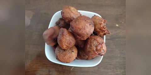 ಸಿಹಿ ಬೋಂಡಾ