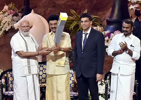 ಪ್ರಧಾನಿ ನರೇಂದ್ರ ಮೋದಿ 44 ನೇ ಚೆಸ್ ಒಲಂಪಿಯಾಡ್ ನ್ನು ಚೆನ್ನೈ ನಲ್ಲಿ ಘೋಷಿಸಿದ್ದು, ರಾಜ್ಯ ಸರ್ಕಾರ ತಮಿಳು ಸಂಸ್ಕೃತಿಯ ಹಬ್ಬದ ಆಚರಣೆ ಮಾಡಿತು.