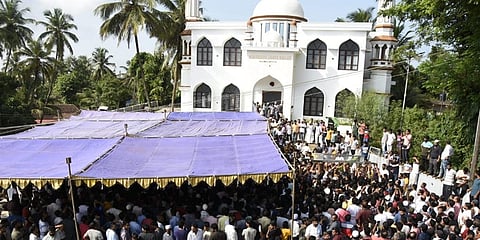 ನಿನ್ನೆ ಮಂಗಲಪೇಟೆಯಲ್ಲಿ ನಡೆದ ಫಾಜಿಲ್ ಅಂತ್ಯಕ್ರಿಯೆ