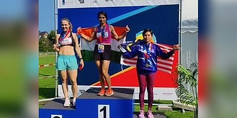 ಪದಕ ಗೆದ್ದ ಮಹಿಳಾ ಪೊಲೀಸ್ ಅಧಿಕಾರಿ