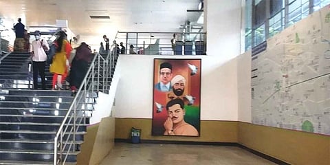 ಕೆಂಪೇಗೌಡ ಮೆಟ್ರೋ ನಿಲ್ದಾಣದಲ್ಲಿ ಸಾರ್ವಕರ್ ಫೋಟೋ