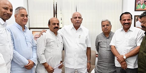 ಬಿಜೆಪಿಯ ರಾಷ್ಟ್ರೀಯ ಸಂಸದೀಯ ಮಂಡಳಿ ಹಾಗೂ ಕೇಂದ್ರ ಚುನಾವಣಾ ಸಮಿತಿ ಸದಸ್ಯರಾಗಿ ನೇಮಕಗೊಂಡಿರುವ ಬಿ. ಎಸ್. ಯಡಿಯೂರಪ್ಪ ಅವರನ್ನು ಬೆಂಗಳೂರಿನಲ್ಲಿ ಭೇಟಿ ಮಾಡಿ ಅಭಿನಂದನೆ ಸಲ್ಲಿಸಿದ ಬಿಜೆಪಿ ನಾಯಕರು
