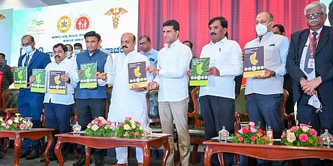 ದೇಶದಲ್ಲಿ ಮೊಟ್ಟ ಮೊದಲ ಬಾರಿಗೆ ಕರ್ನಾಟಕದಲ್ಲಿ ಆರೋಗ್ಯ ಕ್ಷೇತ್ರದ ದೂರದೃಷ್ಟಿಗಾಗಿ ʼಕರ್ನಾಟಕ ವಿಷನ್‌ ವರದಿ ಬಿಡುಗಡೆ ಮಾಡಿದ ಸಿಎಂ ಬೊಮ್ಮಾಯಿ, ಆರೋಗ್ಯ ಸಚಿವ ಸುಧಾಕರ್