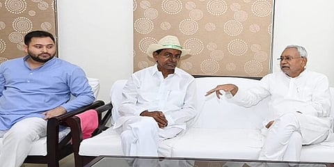ಕೆಸಿಆರ್-ನಿತೀಶ್ ಕುಮಾರ್ ಭೇಟಿ