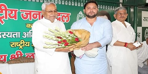 ಆರ್ ಜೆಡಿ ಪಕ್ಷದ ನಾಯಕರೊಂದಿಗೆ ನಿತೀಶ್ ಕುಮಾರ್
