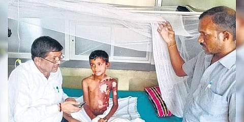 ಗಾಯಗೊಂಡ ಬಾಲಕ ಅಖಿಲ್