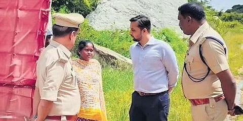 ಬಾಲಕನ ಕುಟುಂಬಕ್ಕೆ ದೈರ್ಯ ಹೇಳಿದ ಜಿಲ್ಲಾಧಿಕಾರಿ