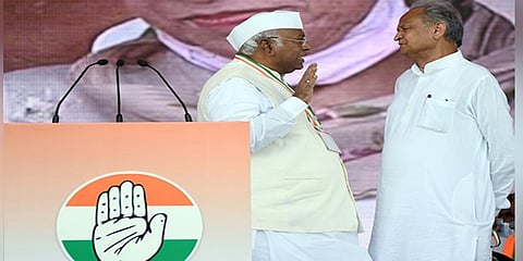 ಮಲ್ಲಿಕಾರ್ಜುನ ಖರ್ಗೆ, ಗೆಹ್ಲೋಟ್ ಚಿತ್ರ