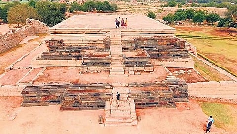ಹಂಪಿಯ ಮಹಾನವಮಿ ದಿಬ್ಬ