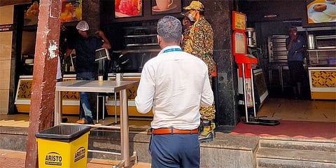 ಹೊಟೆಲ್ ಗಳಿಗೆ ಬಿಬಿಎಂಪಿ ಅಧಿಕಾರಿಗಳ ದಾಳಿ