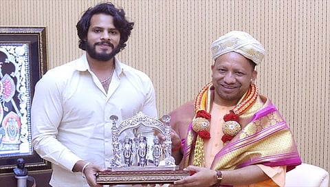 ಉತ್ತರ ಪ್ರದೇಶದ ಸಿಎಂ ಭೇಟಿಯಾದ ನಿಖಿಲ್ ಕುಮಾರಸ್ವಾಮಿ