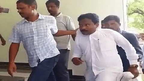 ಆರ್ ಡಿ ಪಾಟೀಲ್ ಬಂಧನ