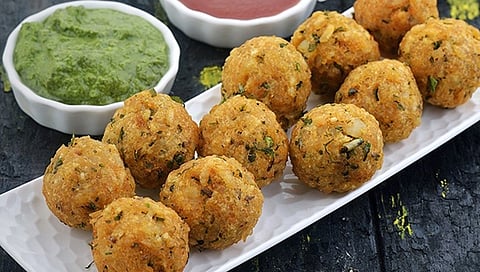 ಆಲೂ ಪೋಹಾ ಬೋಂಡಾ