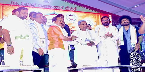 ಸಿಎಂ ಸಿದ್ದರಾಮಯ್ಯ ಮತ್ತಿತರರು