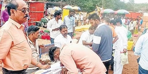 ಗ್ರಾಮಸ್ಥರಿಂದ ಸಹಿ ಅಭಿಯಾನ