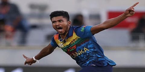 ದಿಲ್ಶನ್ ಮಧುಶಂಕ, ಎಂಟು ಪಂದ್ಯಗಳಲ್ಲಿ  22.23 ರ ಸರಾಸರಿಯಲ್ಲಿ 21 ವಿಕೆಟ್‌ ಪಡೆದಿದ್ದು,  ಕೇವಲ 20 ಸ್ಟ್ರೈಕ್ ರೇಟ್‌ಗಳನ್ನು ಗಳಿಸಿದ್ದಾರೆ. ಭಾರತದ ವಿರುದ್ಧ ಪಂದ್ಯದಲ್ಲಿ 80 ರನ್ ಗಳಿಗೆ ಐದು ವಿಕೆಟ್ ಪಡೆಯುವ ಮೂಲಕ ಉತ್ತಮ ಬೌಲಿಂಗ್ ಪ್ರದರ್ಶಿಸಿದರು.