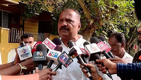 ಮನೋರಂಜನ್ ತಂದೆ ದೇವರಾಜ್