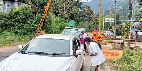 ಕೇರಳದಲ್ಲಿ ಕೋವಿಡ್ ಜೆಎನ್.1 ರೂಪಾಂತರಿ ಪತ್ತೆ ಹಿನ್ನೆಲೆಯಲ್ಲಿ ರಾಜ್ಯದ ಗಡಿಭಾಗದಲ್ಲಿ ವಾಹನಗಳ ತಪಾಸಣೆ ಚುರುಕು