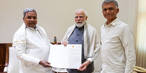 ಪ್ರಧಾನಿ ಭೇಟಿ ಮಾಡಿದ ಸಿಎಂ ಸಿದ್ದರಾಮಯ್ಯ