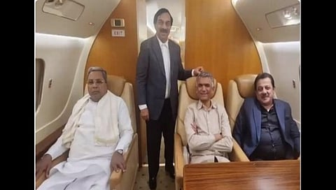 ಖಾಸಗಿ ಜೆಟ್ ನಲ್ಲಿ ಸಿಎಂ ಮತ್ತು ಸಹೋದ್ಯೋಗಿಗಳು