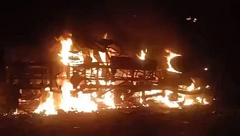 ಹೊತ್ತಿ ಉರಿದ ಬಸ್