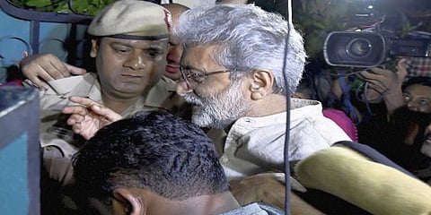 ಗೌತಮ್ ನವ್ಲಾಖಾ