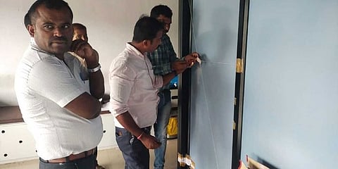 ಸ್ಕ್ಯಾನಿಂಗ್ ಕೇಂದ್ರ ಸೀಲ್ ಮಾಡಿದ ಅಧಿಕಾರಿಗಳು