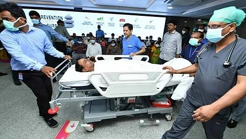 ಆಸ್ಪತ್ರೆಯಲ್ಲಿ ಚಂದ್ರಶೇಖರ್ ರಾವ್.