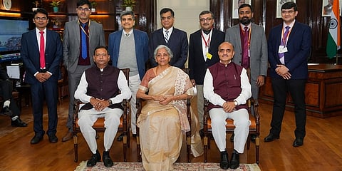 ಆಯವ್ಯಯ ಸಿದ್ದಪಡಿಸಿದ ನಿರ್ಮಲಾ ಸೀತಾರಾಮನ್ ಟೀಮ್