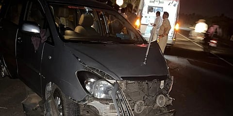 ಅಪಘಾಕ್ಕೀಡಾದ ಕಾರು