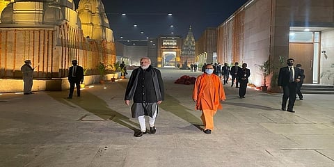 ಕಾಶಿಯಲ್ಲಿ ಪ್ರಧಾನಿ ಮೋದಿಯೊಂದಿಗೆ ಯೋಗಿ ಆದಿತ್ಯನಾಥ್