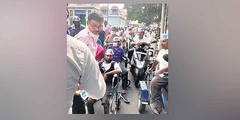 ಎಪಿಯ ವಿಕಲಚೇತನ ಬೆಂಬಲಿಗರು