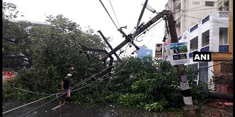 ವಿದ್ಯುತ್ ಕಂಬಗಳು