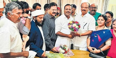 ಮಂಗಳೂರಿನಲ್ಲಿ ಯು ಟಿ ಖಾದರ್ ಅವರಿಗೆ ಸನ್ಮಾನ