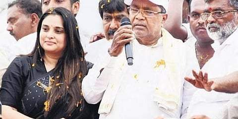 ವರುಣಾದಲ್ಲಿ ಸಿದ್ದರಾಮಯ್ಯ ಪ್ರಚಾರ