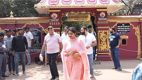 ಕೊರಗಜ್ಜ ದೇವಾಲಯಕ್ಕೆ ರಚಿತಾ ರಾಮ್ ಭೇಟಿ