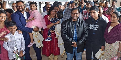 ಆಫ್ರಿಕಾದಿಂದ ಸ್ವದೇಶಕ್ಕೆ ಮರಳಿದ ಭಾರತೀಯರು