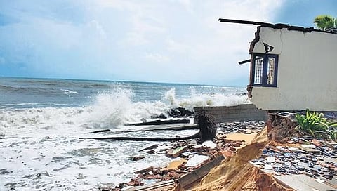 ಉತ್ತರ ಕನ್ನಡದಲ್ಲಿ ಕಡಲ್ಕೊರೆತ