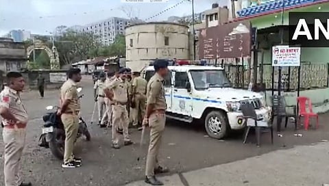 ಘಟನಾ ಸ್ಥಳದಲ್ಲಿರುವ ಪೊಲೀಸರು.