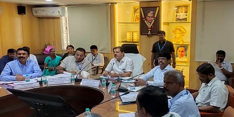 ಜಮೀರ್ ಅಹ್ಮದ್ ಖಾನ್ ನೇತೃತ್ವದಲ್ಲಿನ ಸಭೆ