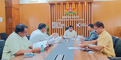 ಅಧಿಕಾರಿಗಳೊಂದಿಗೆ ಎಂಬಿ ಪಾಟೀಲ್ ಸಭೆ