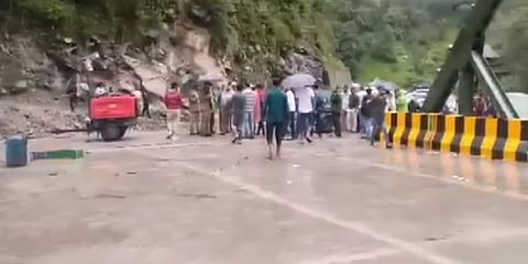 ಬಂದ್ ಮಾಡಲಾಗಿರುವ ಬದರಿನಾಥ್ ರಾಷ್ಟ್ರೀಯ ಹೆದ್ದಾರಿ
